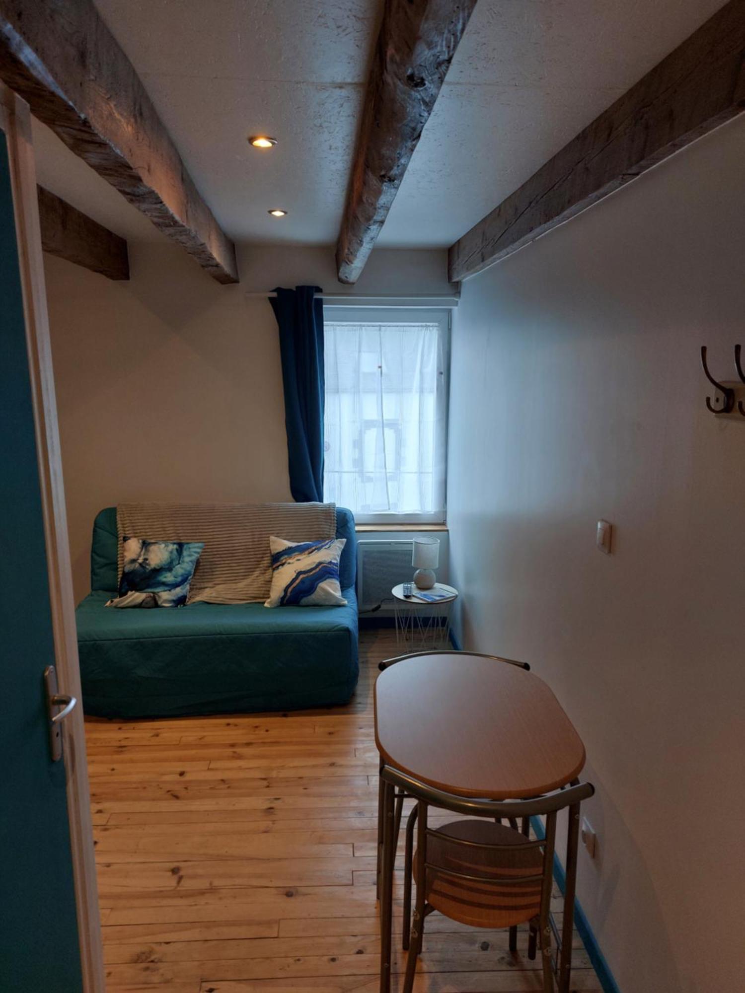 Studio Refait A Neuf Clos Saint Genest Manzat Exterior foto