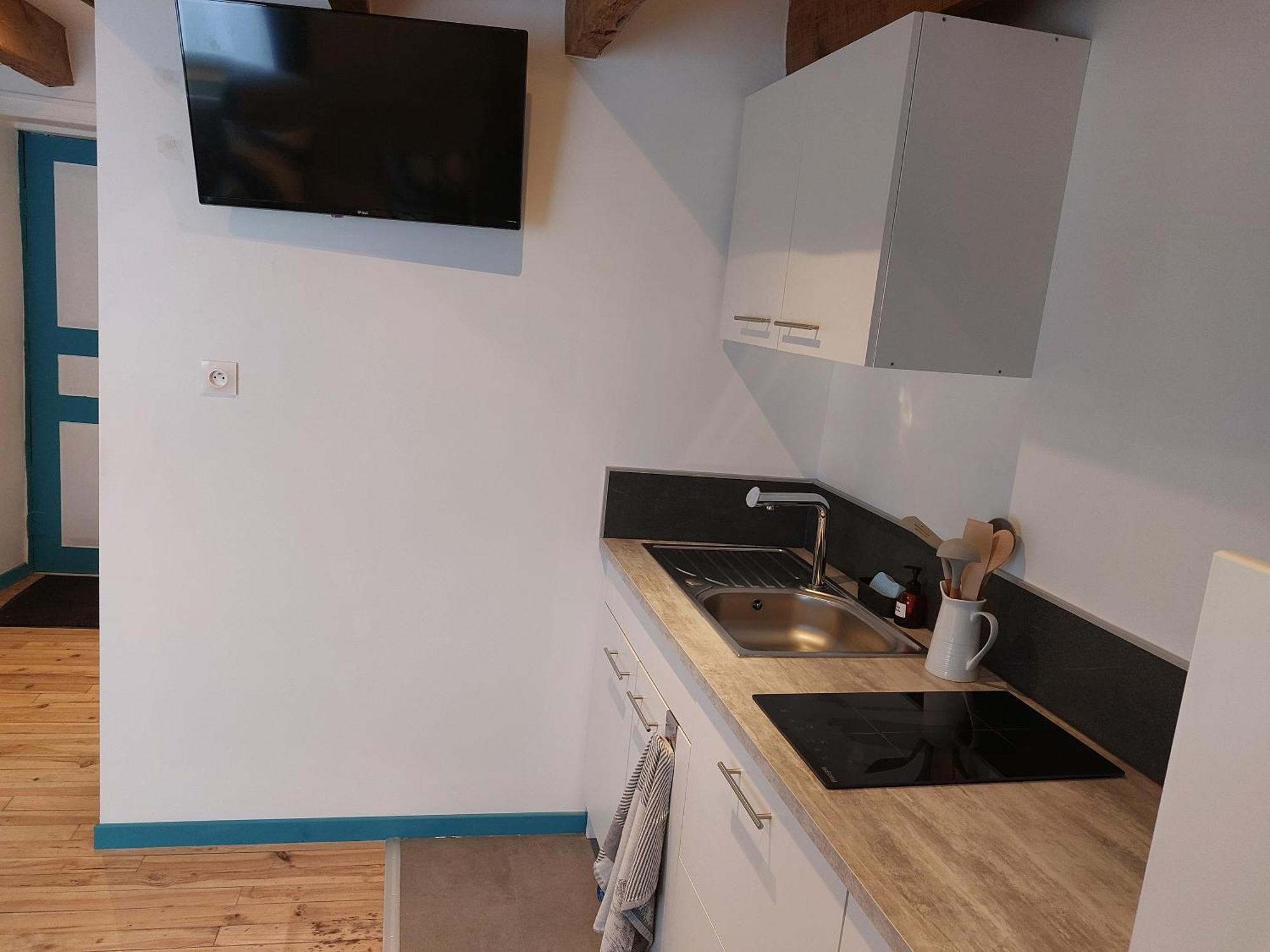 Studio Refait A Neuf Clos Saint Genest Manzat Exterior foto